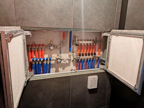 Люк под плитку Секрет 3.0, 2 створки 1050*750 Люк под плитку Секрет 3.0, 2 створки 1050*750