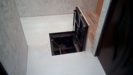 Напольный люк Самоподъемный Невидимка уголок 500*300 Напольный люк Самоподъемный Невидимка уголок 500*300